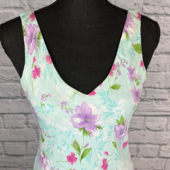 Silk flower dress - Picture 4 of 5